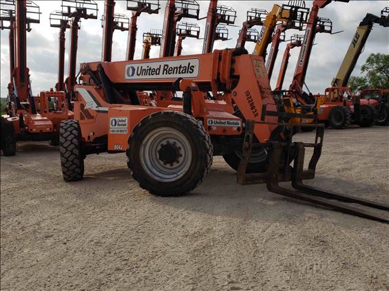 2014 SKYTRAK 8042 Rough Terrain Forklift