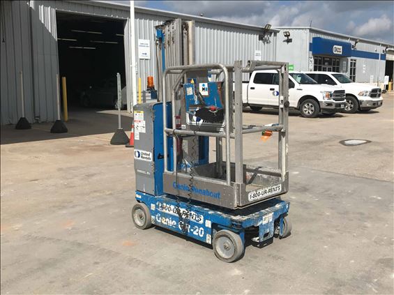 2014 Genie GR-20 Vertical Lift