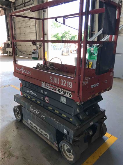 2014 Skyjack SJIII3219 Scissor Lift