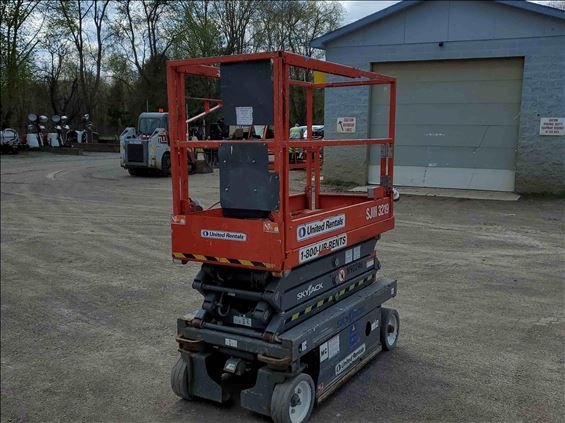 2015 Skyjack SJIII3219 Scissor Lift