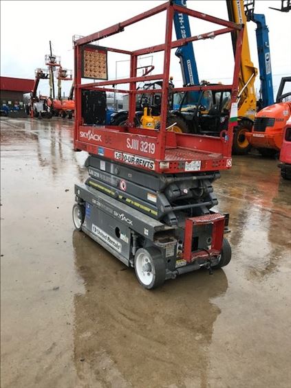 2013 Skyjack SJIII3219 Scissor Lift