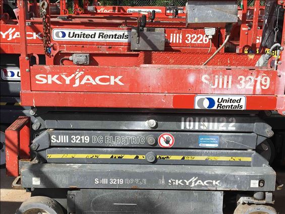 2013 Skyjack SJIII3219 Scissor Lift