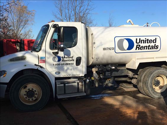 2013 Freightliner M2 106 WATER Water Truck