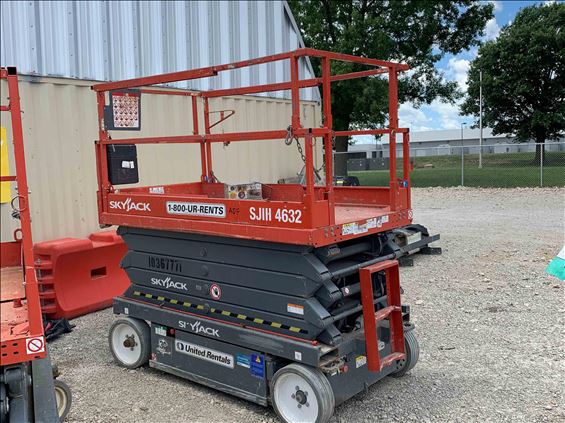 2015 Skyjack SJIII4632 Scissor Lift