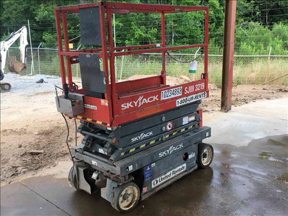 2014 Skyjack SJIII3219 Scissor Lift