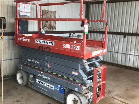 2015 Skyjack SJIII3226 Scissor Lift