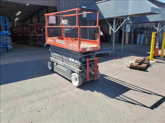 2014 Skyjack SJIII3226 Scissor Lift
