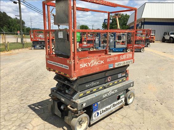 2014 Skyjack SJIII3219 Scissor Lift
