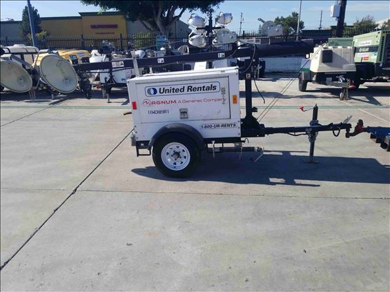 2015 Magnum Pro MLT3060 Towable Light Tower