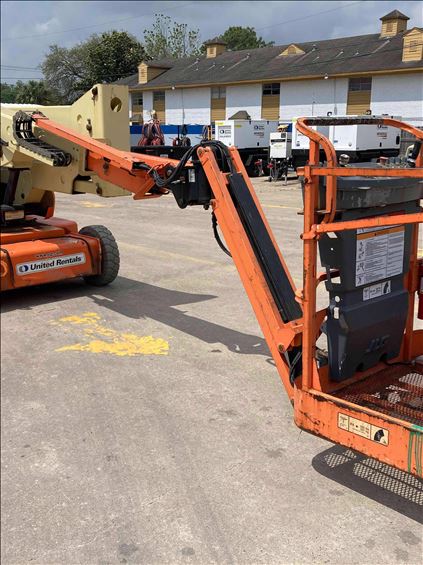 2012 JLG E400AJPN Boom Lift
