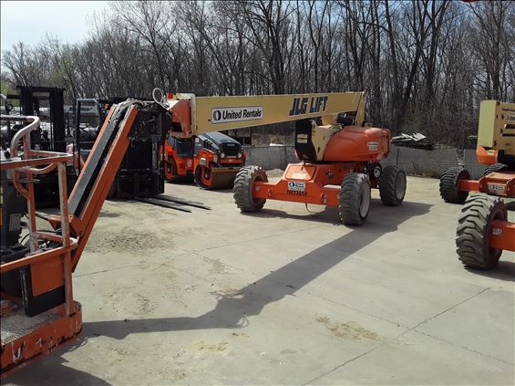 2013 JLG M600JP