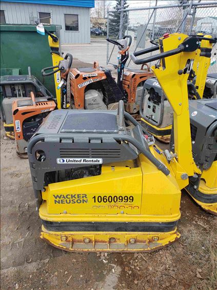 2017 Wacker DPU100-70 Plate Compactor