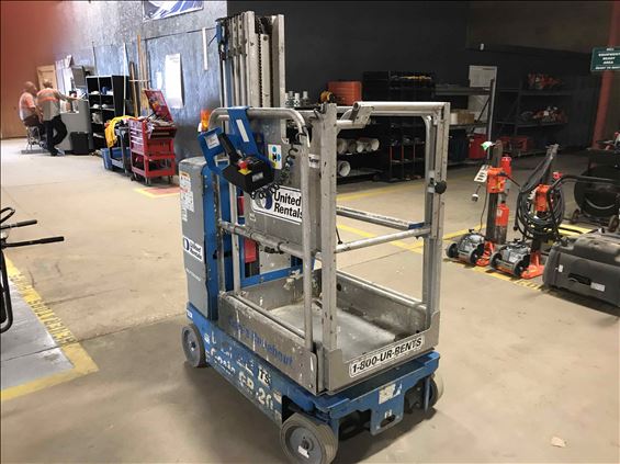 2014 Genie GR-20 Scissor Lift