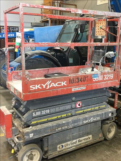 2013 Skyjack SJIII3219 Scissor Lift