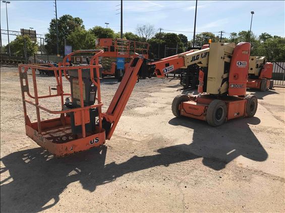 2012 JLG E300AJP Boom Lift