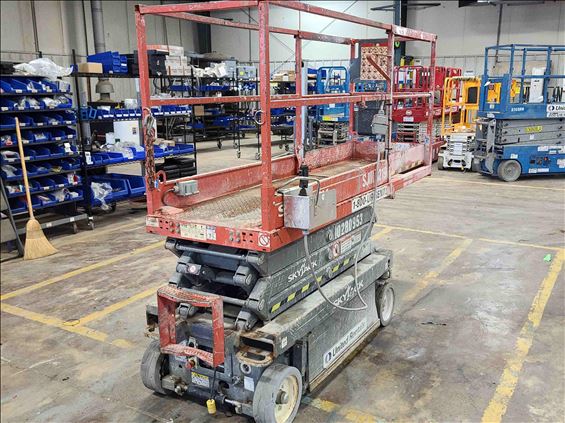 2014 Skyjack SJIII3219 Scissor Lift