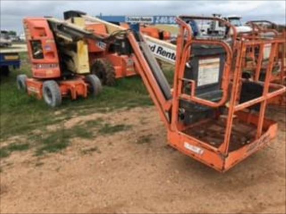 2013 JLG E300AJP Boom Lift