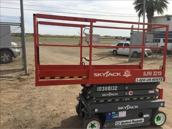 2015 Skyjack SJIII3219 Scissor Lift