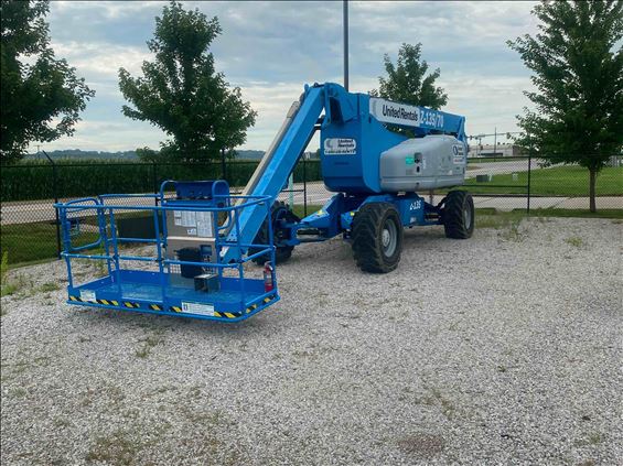 2012 Genie Z-135/70 Boom Lift