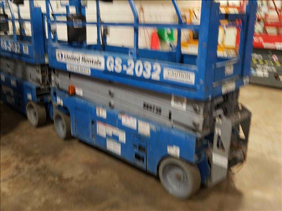 2013 Genie GS-2032 Scissor Lift