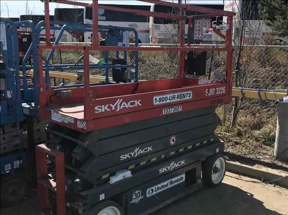2015 Skyjack SJIII3226 Scissor Lift
