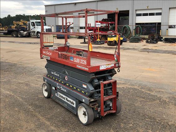 2014 Skyjack SJIII3226 Scissor Lift