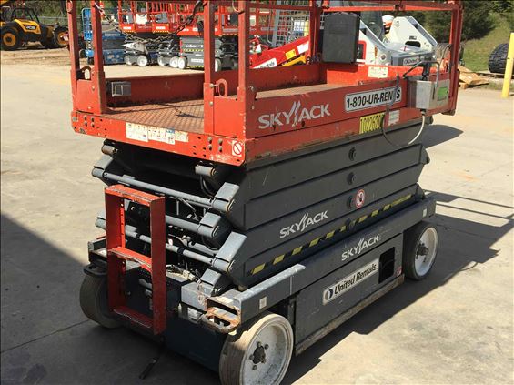 2014 Skyjack SJIII4632 Scissor Lift