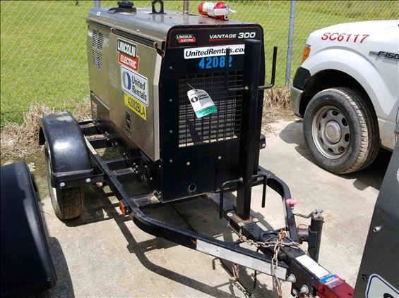 2017 Lincoln Electric Vantage 300 Welder
