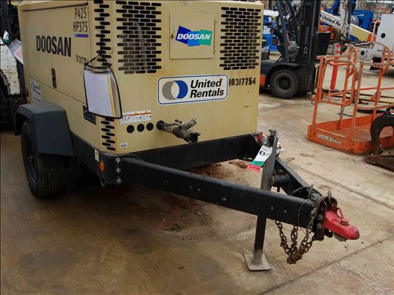 2014 Doosan P425/HP375WCUT4 Air Compressor