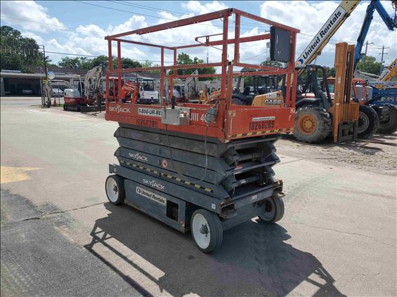 2014 Skyjack SJIII4632 Scissor Lift