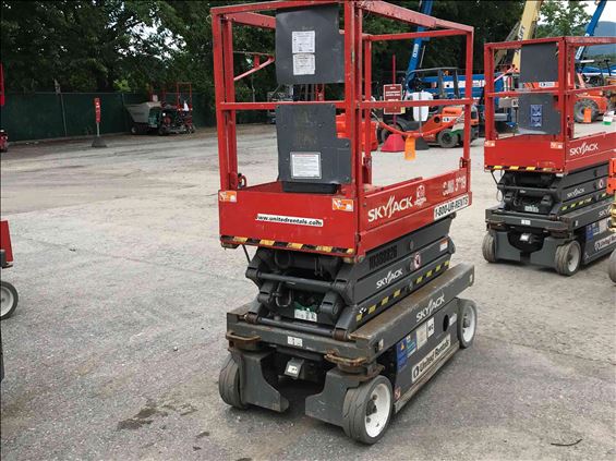 2015 Skyjack SJIII3219 Scissor Lift