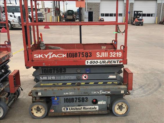 2013 Skyjack SJIII3219 Scissor Lift