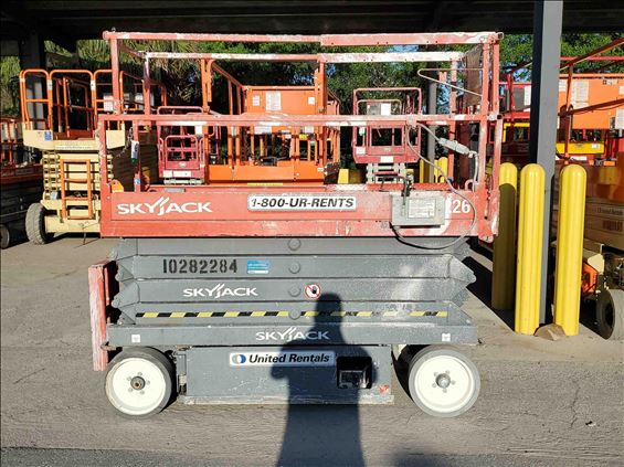 2014 Skyjack SJIII3226 Scissor Lift
