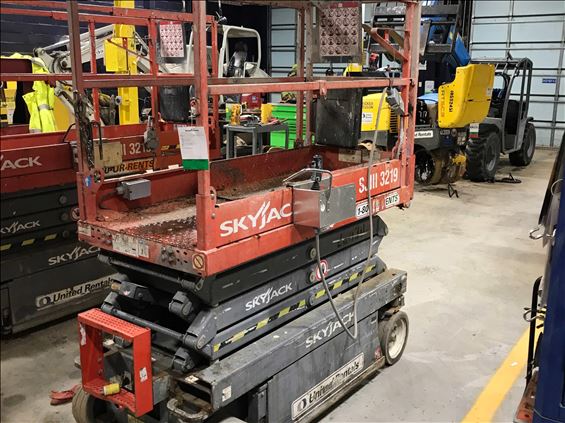 2014 Skyjack SJIII3219 Scissor Lift