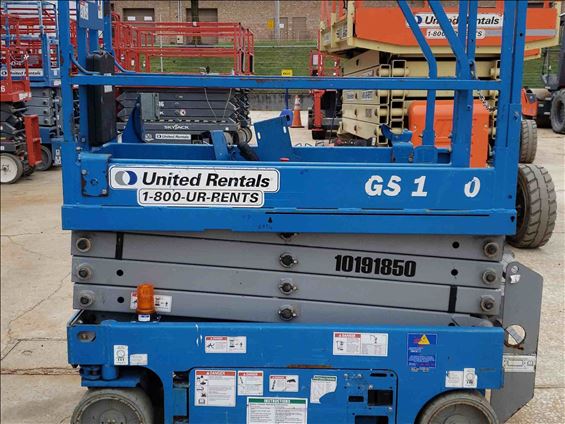 2013 Genie GS-1930 Scissor Lift