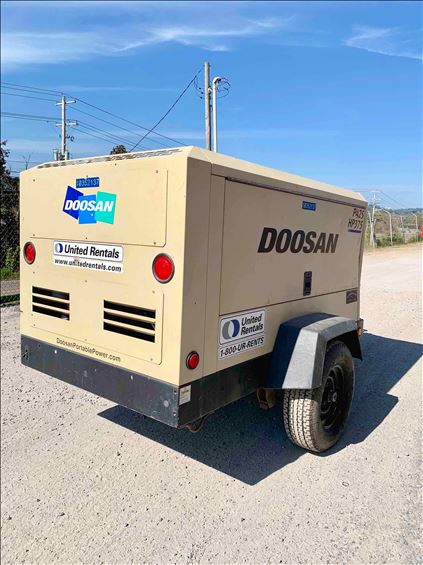 2015 Doosan P425/HP375WCUT4 Air Compressor