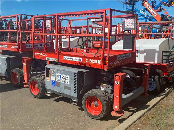 2015 Skyjack SJ6826RT Scissor Lift