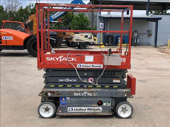 2014 Skyjack SJIII3219 Scissor Lift