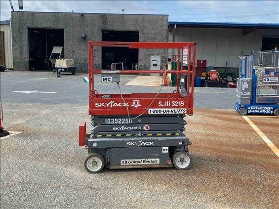 2015 Skyjack SJIII3219 Scissor Lift