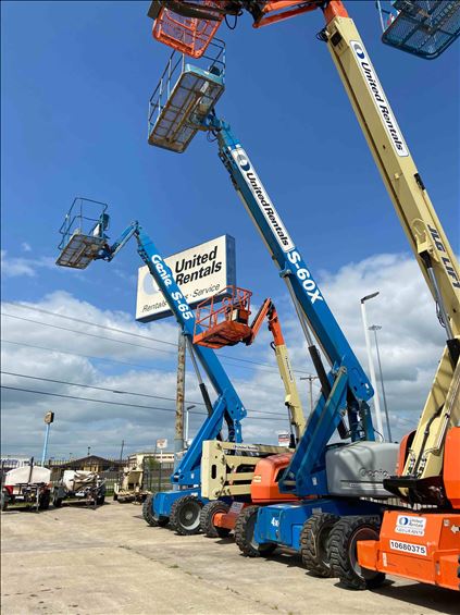 2013 Genie S-60X Boom Lift