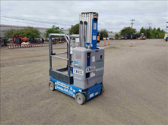 2013 Genie GR-20 Vertical Lift