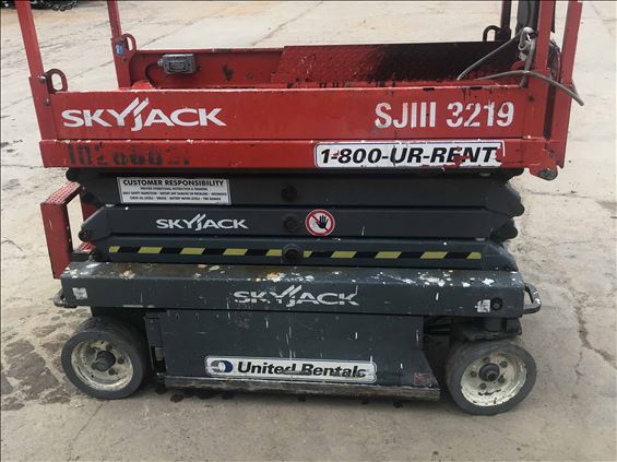 2014 Skyjack SJIII3219 Scissor Lift