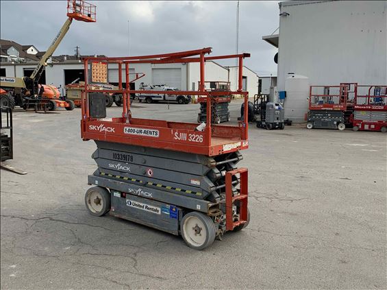 2015 Skyjack SJIII3226 Scissor Lift