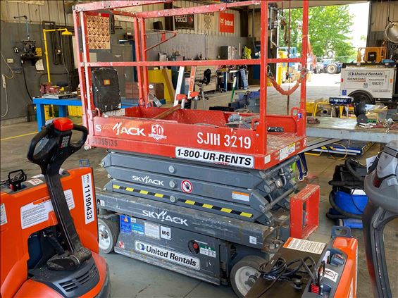 2015 Skyjack SJIII3219 Scissor Lift