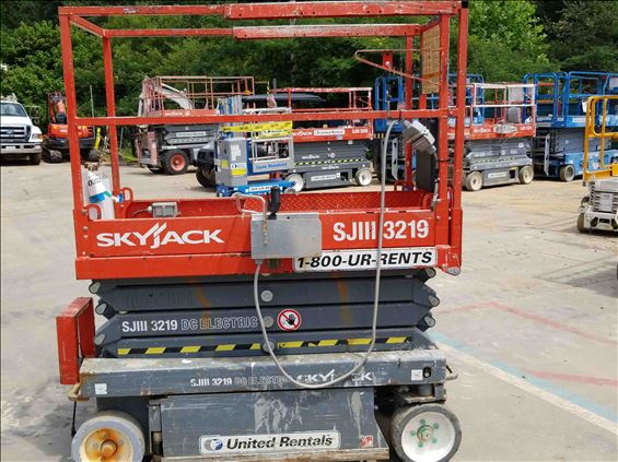 2013 Skyjack SJIII3219 Scissor Lift