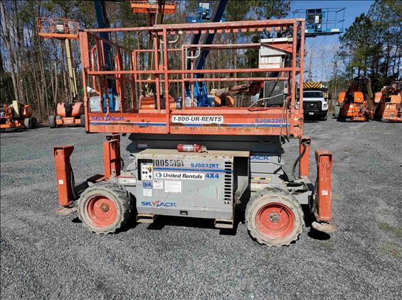 2012 Skyjack SJ6832RT Scissor Lift