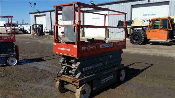2013 Skyjack SJIII3226 Scissor Lift