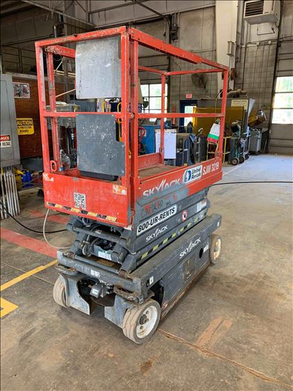 2015 Skyjack SJIII3219 Scissor Lift