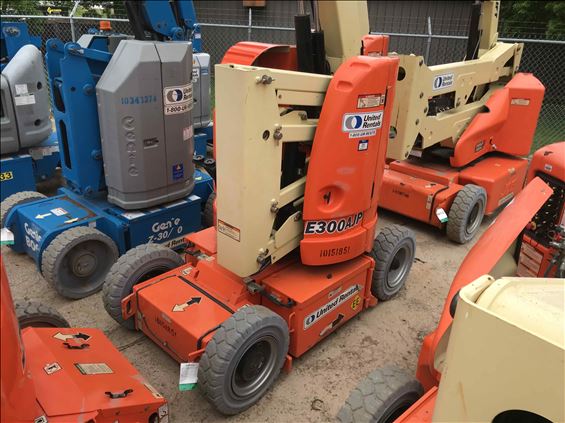 2013 JLG E300AJP Boom Lift