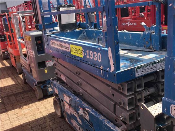 2014 Genie GS-1930 Scissor Lift